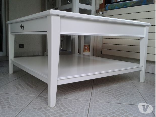 Table basse carrée blanche ikea