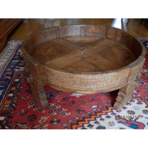 Table basse ronde bois indienne
