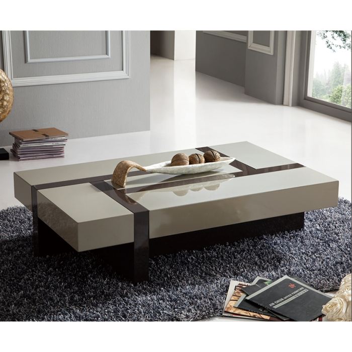 Table basse design rectangulaire