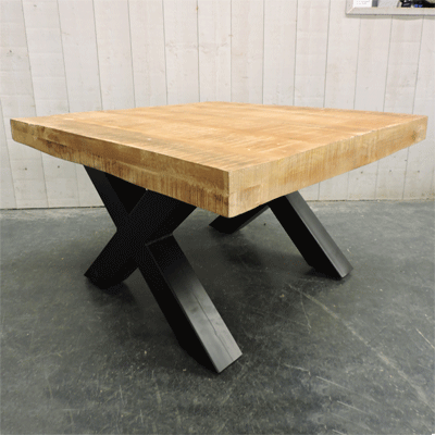 Table basse pieds metal plateau bois
