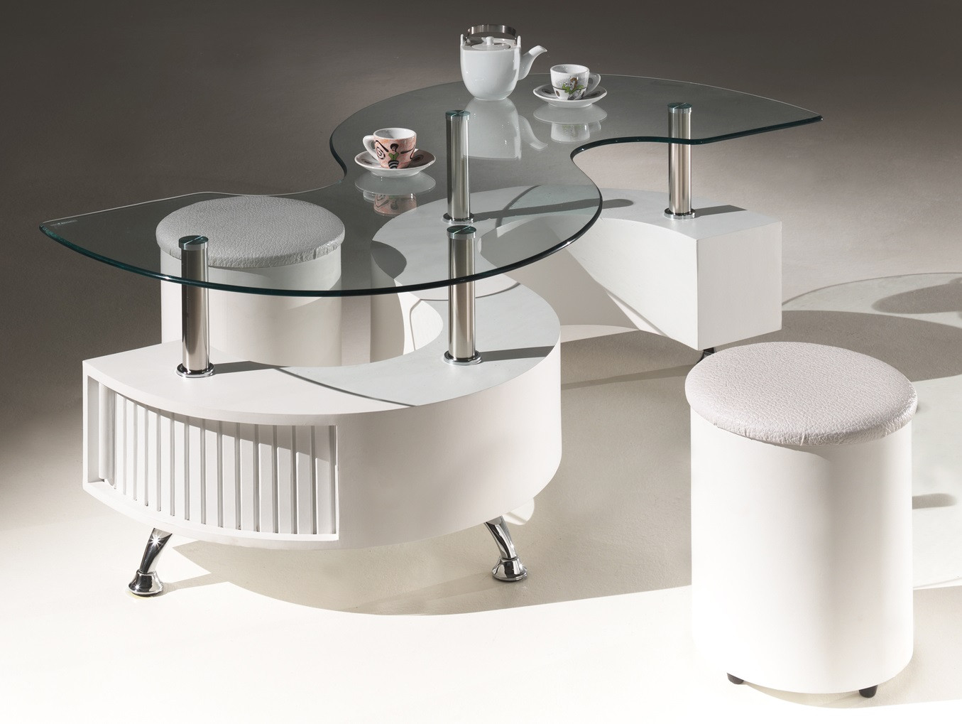 Table basse en verre forme s