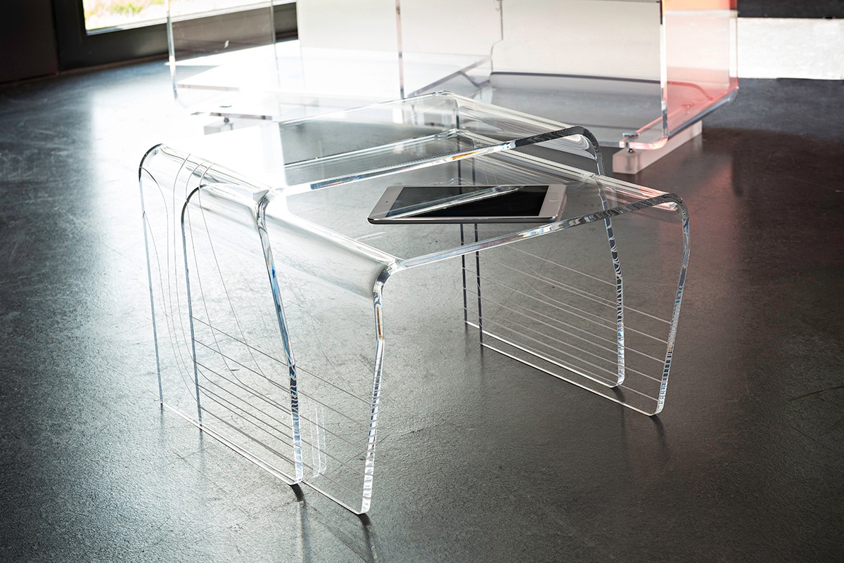 Table basse gigogne acrylique